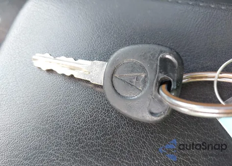 2008 Pontiac Grand Prix z USA, uszkodzony, nr VIN 2G2WP552981165417